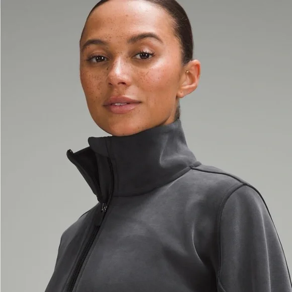 Lululemon Brushed Softstreme Half Zip - Size 4 - Black - Picture 3 of 16